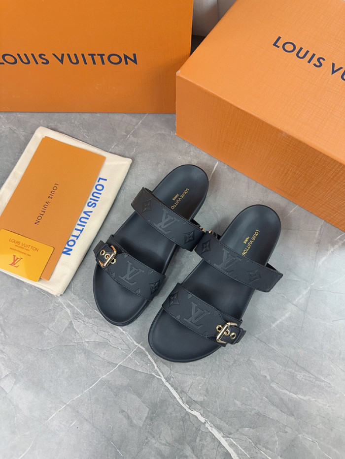 l1vv sandals