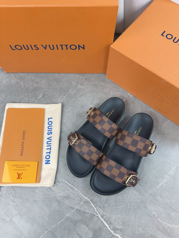 l1vv sandals