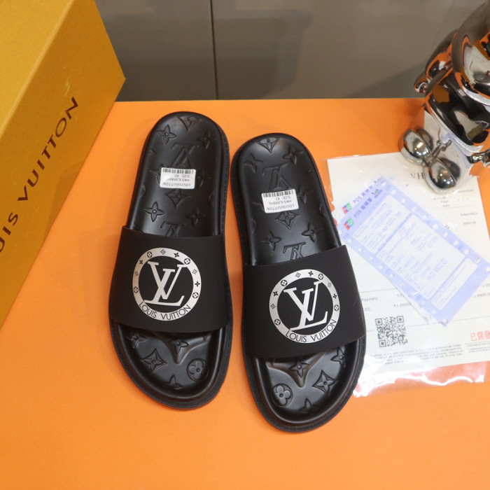 l1vv sandals