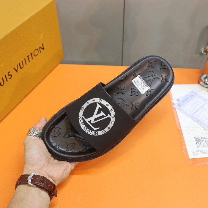 l1vv sandals