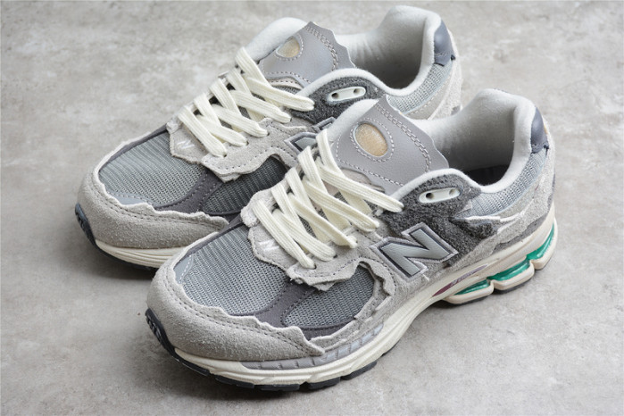 new balance 2002r protection pack rain cloud m2002rda