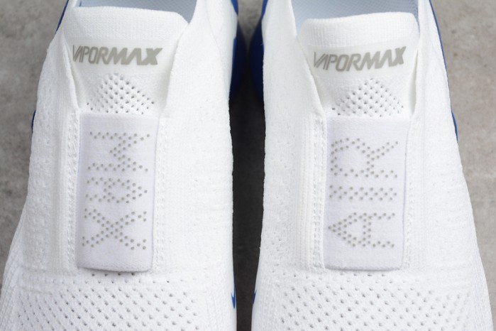 nike air vapormax moc 2 indigo burst/solar blue/ red ah7006-400